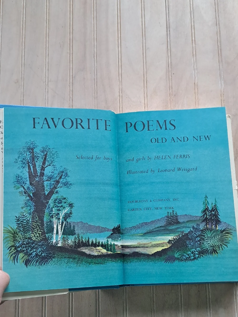 Favorite Poems Old And New timeless collection